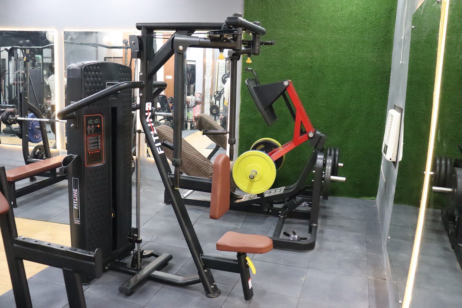 Fitness Garage the unisex gym — photo 2