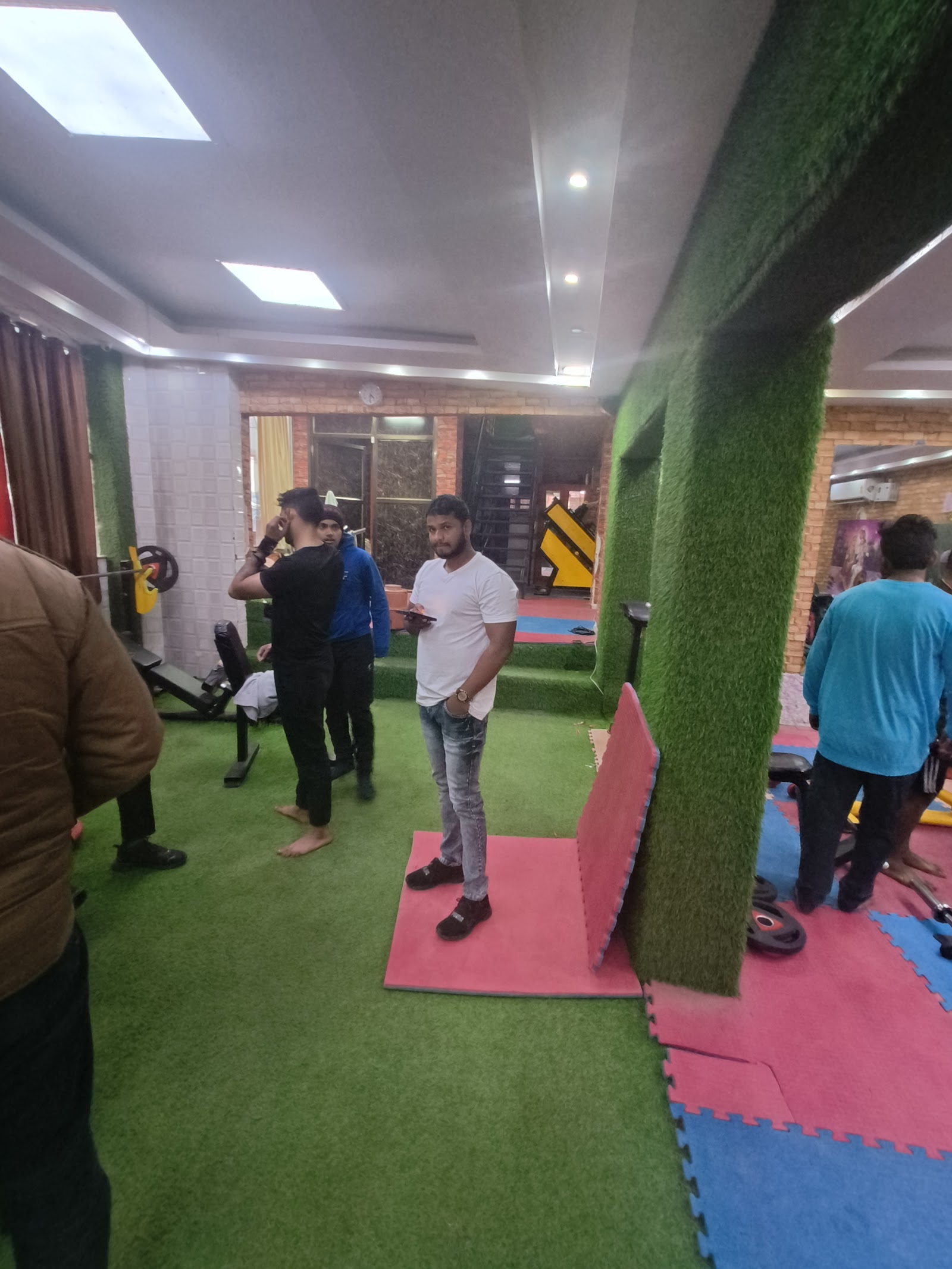 Muscles gym — photo 9