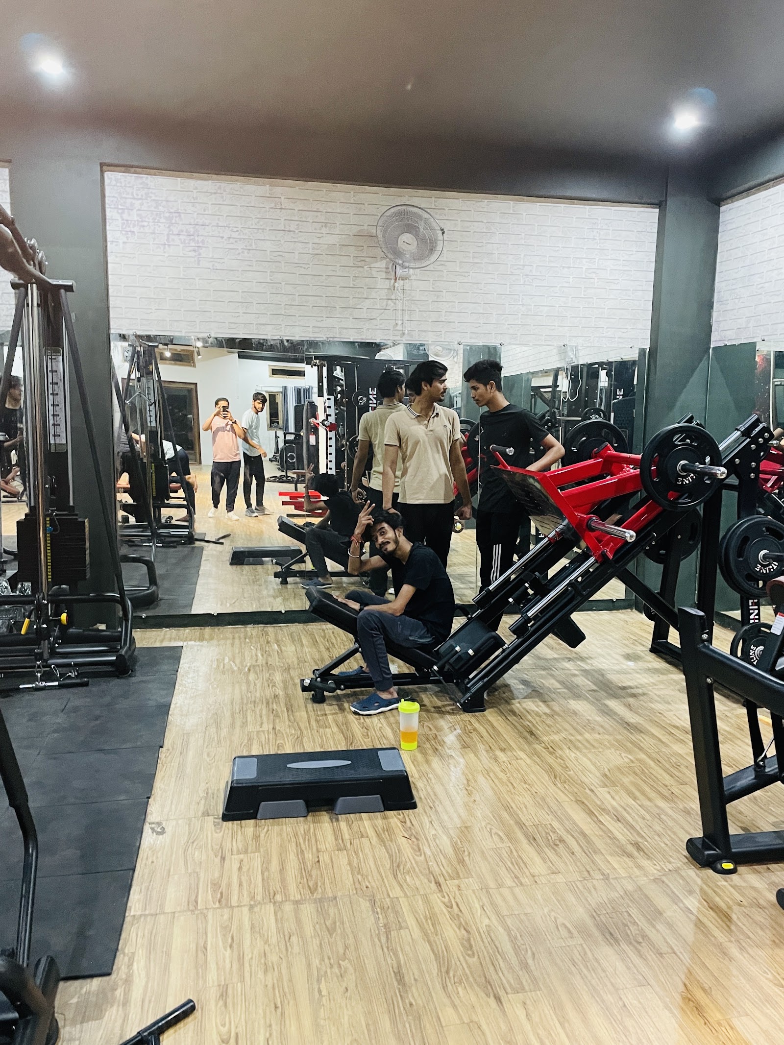 GYMFINITY — photo 1