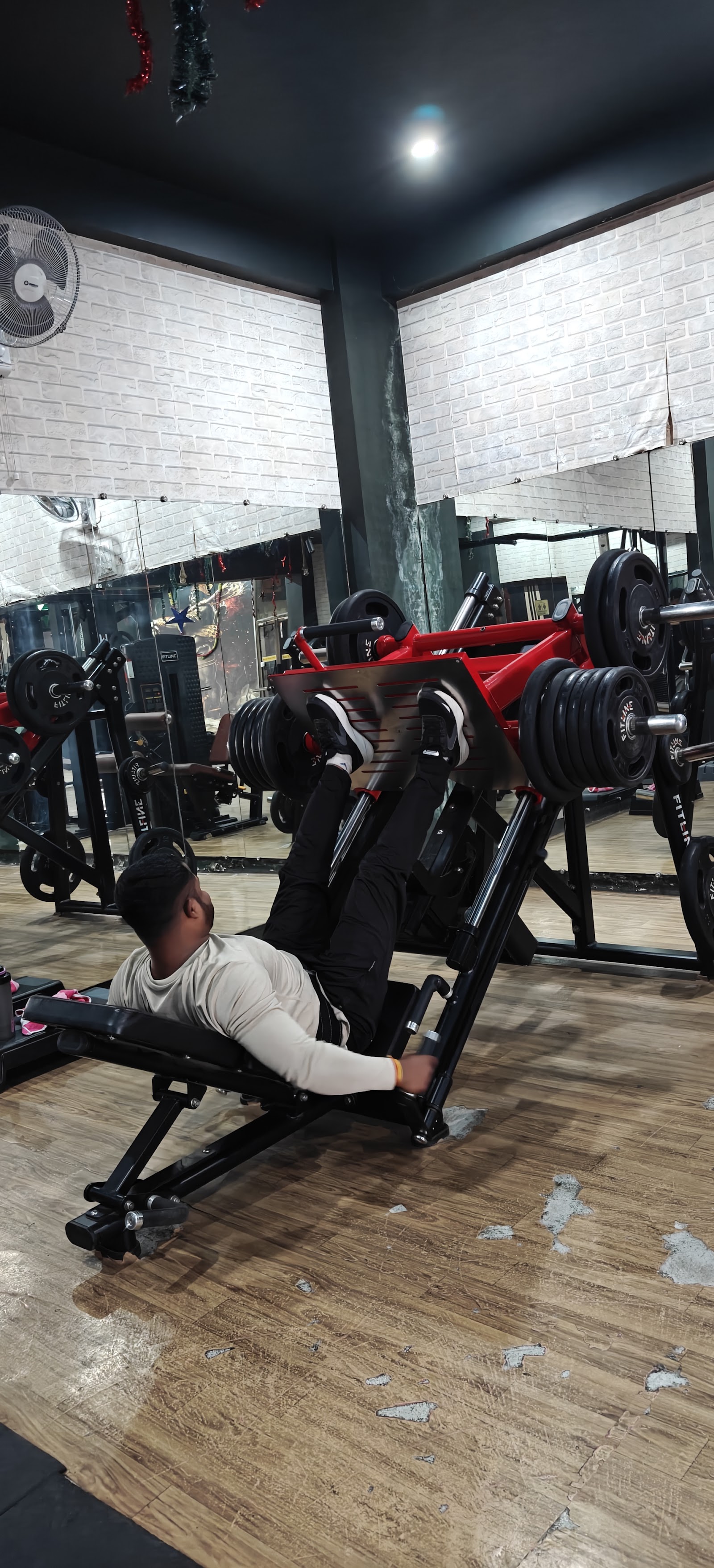 GYMFINITY — photo 9