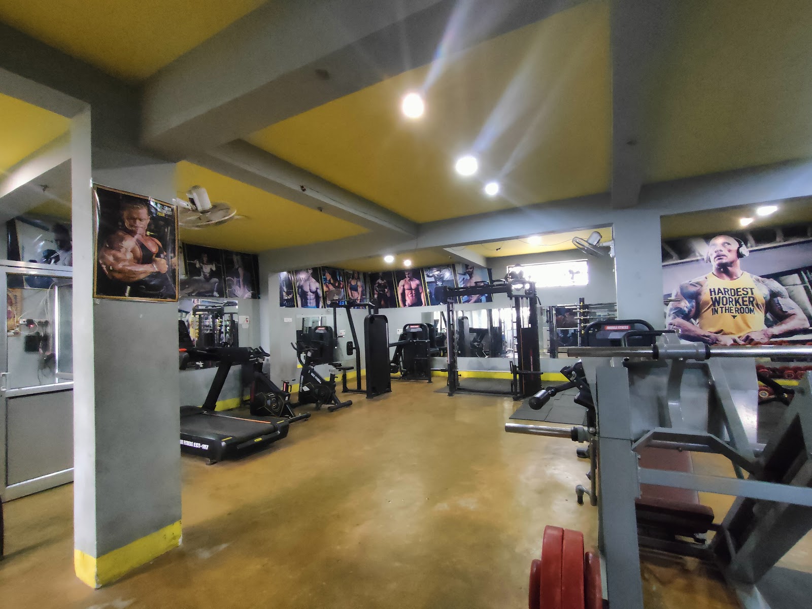 The workout zone unisex gym — photo 2