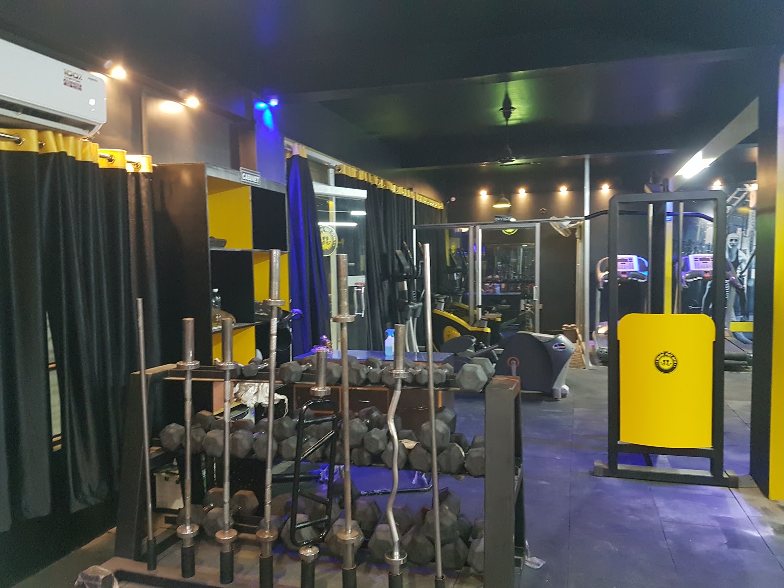 I WORK OUT GYM (GYM#FITNESS CENTER) — photo 1